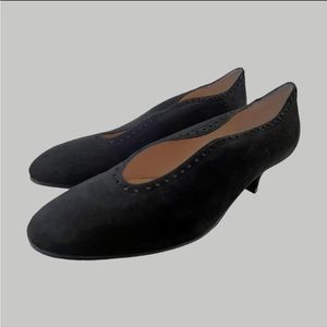 BRAND NEW THIERRY RABOTIN BLACK SUEDE LEATHER PUMPS